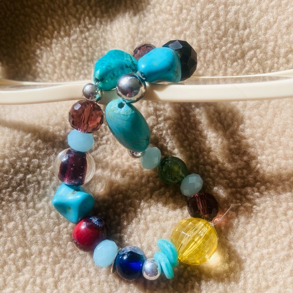 Beaded stretch bracket 7” with genuine turquoise and multicolored beads - Picture 12 of 12